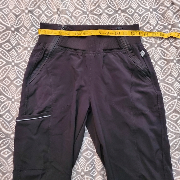 Donating end of December! Women's Jogger Style Scrub Pants - Picture 11 of 14